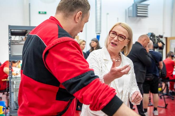 Czeska minister oborny w zakładach UAC