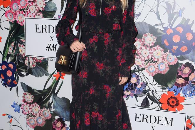 Jessica Mercedes na pokazie kolekcji ERDEM dla H&M