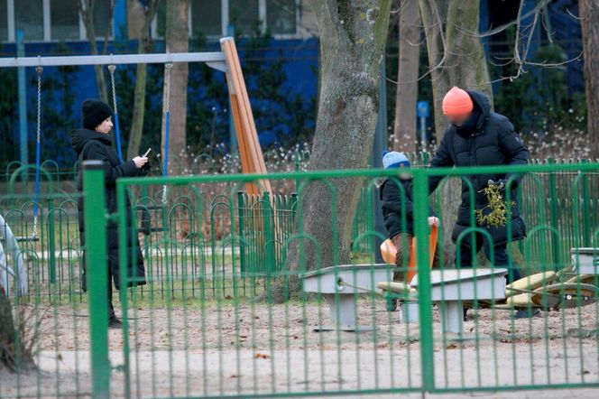 Całuśny mąż Kaczyńskiej nie dał jej wytchnienia pod jemiołą 