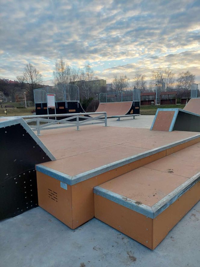 Nowa atrakcja w Starachowicach. Skate Park pod Skałkami już gotowy