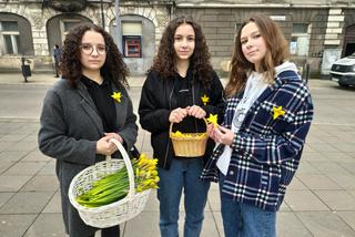 ŻONKILE 2022: Rozdawali kwiaty na ulicach Tarnowa