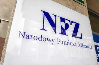 Pracownik straci 250 zł, emeryt 150 zł. Szokujący plan podwyżki składki zdrowotnej