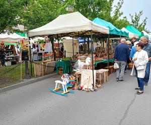 Stoiska wystawców podczas Jarmarku św. Stanisława można odwiedzać w godz. 10.00-18.00 w dn. 10 i 11 maja