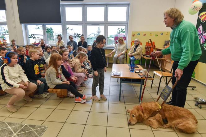 Niewidomy Grzegorz Dudziński uczył widzących 