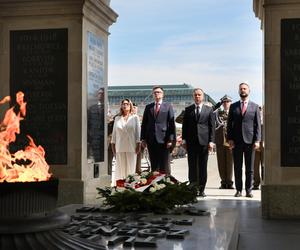 Święto Wojska Polskiego. Złożyli wieniec przed Grobem Nieznanego Żołnierza