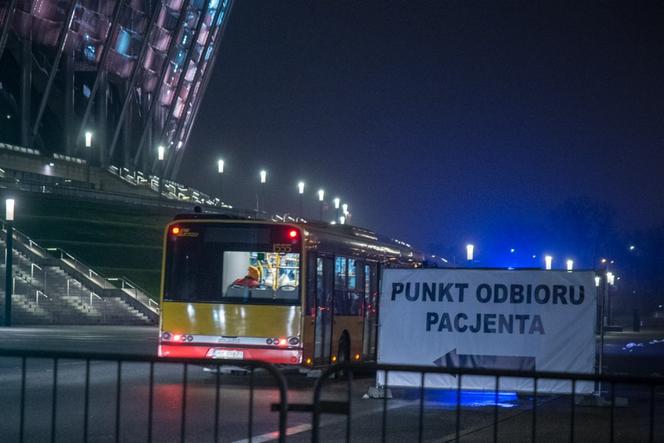 Autobusem do szpitala na Narodowy. Pierwszy taki kurs
