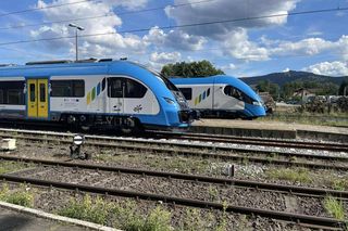 Śląsk: Chaos na kolei! Znamy przyczynę gigantycznych utrudnień