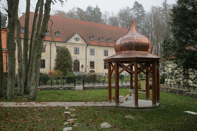 W słynnym sanktuarium maryjnym na Mazurach odtworzono dawny obiekt. Skorzystają pielgrzymi