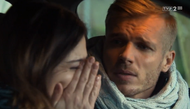 M jak miłość odcinek 1358, Iza (Adriana Kalska), Artur (Tomasz Ciachorowski)