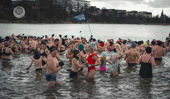 XIV Kąpiel dla odważnych. Morsy wykąpały się na Plaży Miejskiej w Ełku