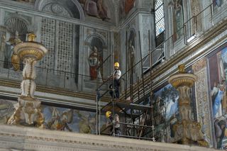 Przygotowania do konklawe 2025 w Kaplicy Sykstyńskiej