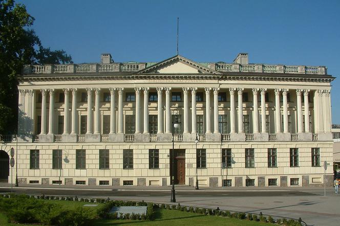 Wystawa zawiera tylko niewielką część bogatych zbiorów Biblioteki Raczyńskich