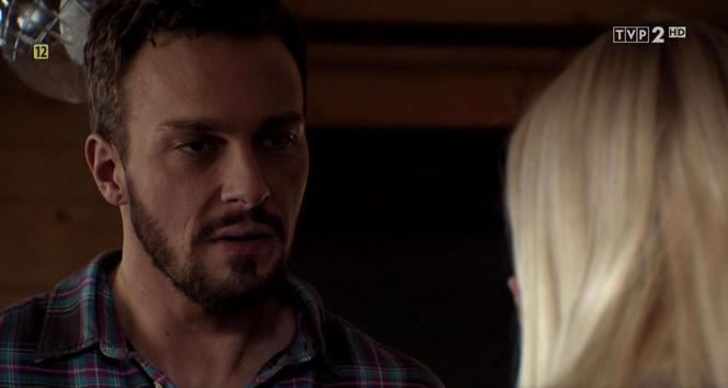 M jak miłość odc. 1447. Joasia (Barbara Kurdej-Szatan), Leszek (Sławomir Uniatowski)