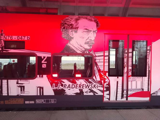 Tak wygląda specjalny pociąg Kolei Wielkopolskich z okazji 105. rocznicy wybuchu Powstania Wielkopolskiego