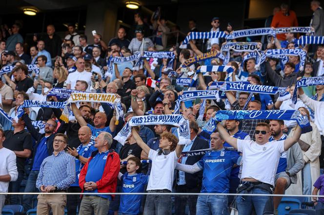 Lech Poznań - Legia Warszawa. Zdjęcia kibiców