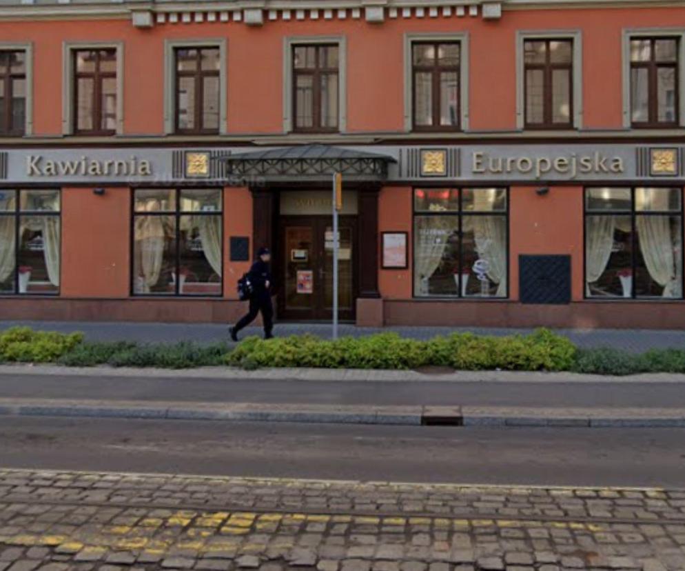 To najstarsza kawiarnia we Wrocławiu. Powstała jeszcze za czasów Breslau. Byłeś tam? 