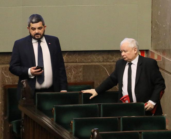 Jarosław Kaczyński. Chory prezes znowu przyszedł do pracy