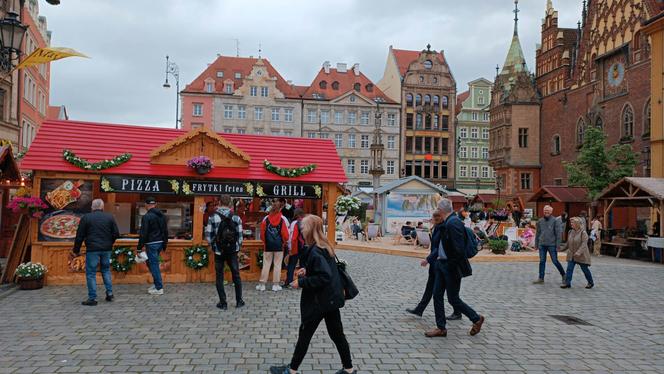 Jarmark Świętojański już działa! Zobacz, jak wygląda teraz wrocławski Rynek