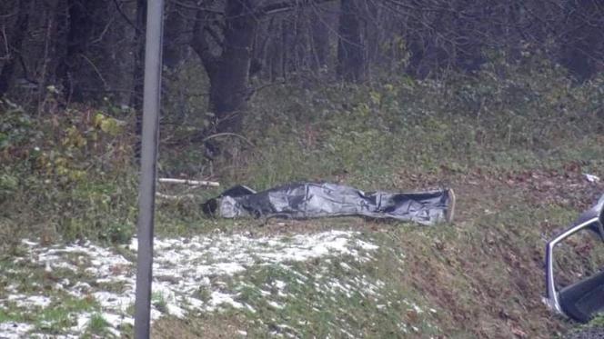 Śmiertelny wypadek na DK 50. Nie żyje mężczyzna