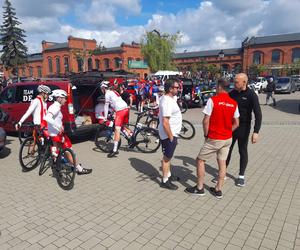 Ruszył Wyścig Kolarski „Solidarności” i Olimpijczyków. Z Łodzi wyjechało niemal 170 kolarzy