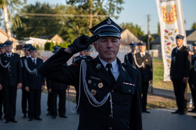Jubileusz 100-lecia OSP Krzesk-Królowa Niwa uczczony przekazaniem jednostce nowego wozu strażackiego