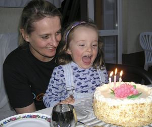 ARCHIWUM RODZINNE ZDJECIA IGA SWIATEK DZIECINSTWO RODZINA