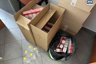 Chciał przekupić policjantów za 20 tys. zł. W garażu trzymał towar warty fortunę. Grozi mu 10 lat