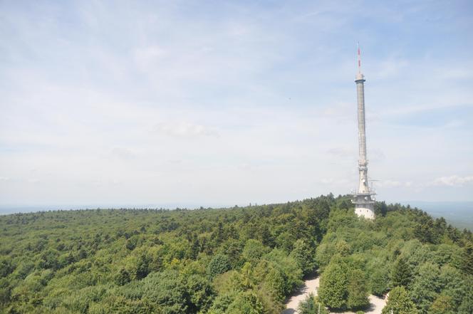 Piękne Góry Świętokrzyskie widziane ze słynnej wieży