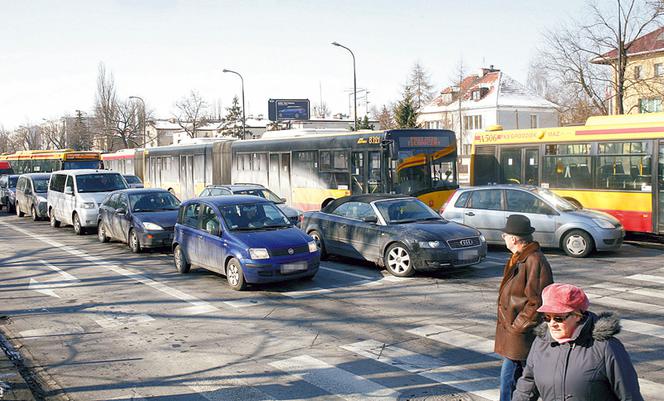 Skandal! 500 zł mandatu za awarię świateł