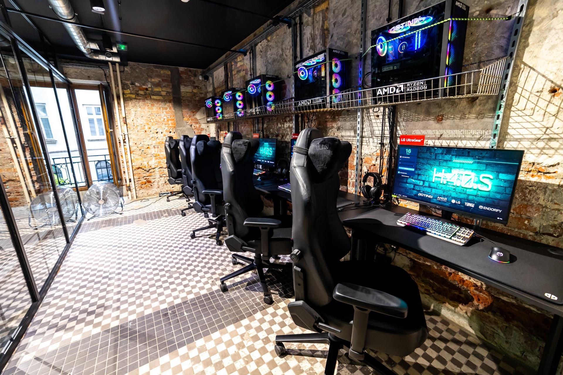 Pub H.4.0.S. Warszawa – w strefie gamingowej