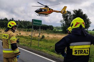 Tragiczny wypadek na DK 25 w Stołcznie. Nie żyje 27-letnia kobieta, pięć osób rannych