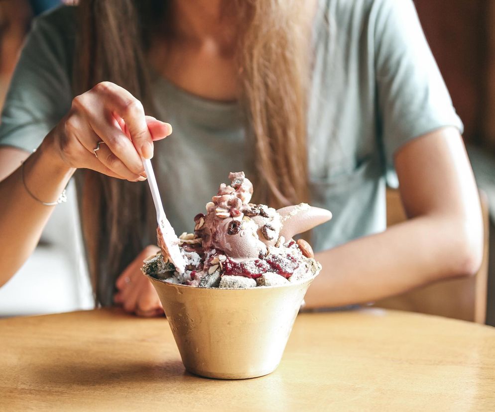 Często sięgasz po słodycze i słodkie napoje? To sygnał, że brakuje ci witamin