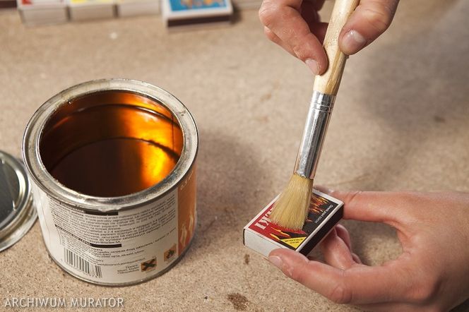 Lakiery decoupage: czym zabezpieczyć dekorowany przedmiot?