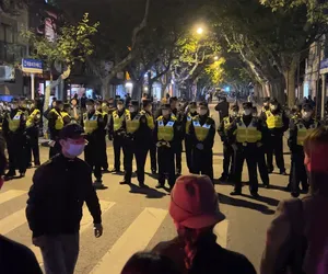 Władze uginają się pod protestami! Koniec lockdownów i restrykcji? Wielkie manifestacje w Chinach