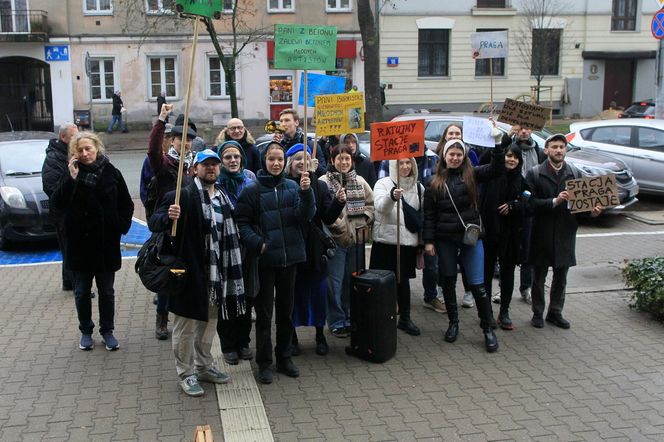 Obrońcy Stacji Praga protestowali pod urzędem