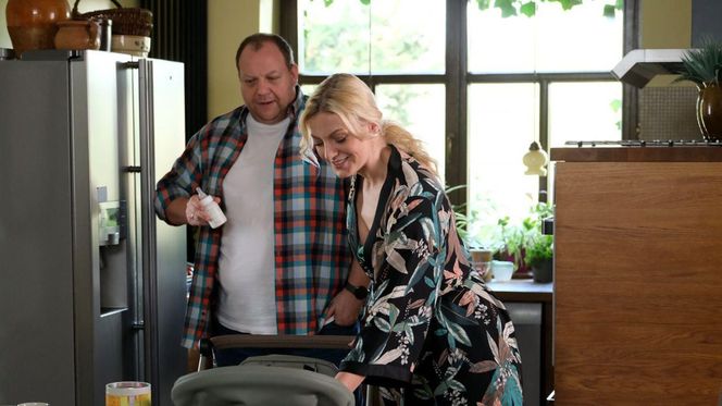 M jak miłość odc. 1873. Tadeusz (Bartłomiej Nowosielski), Jagoda (Katarzyna Kołeczek)