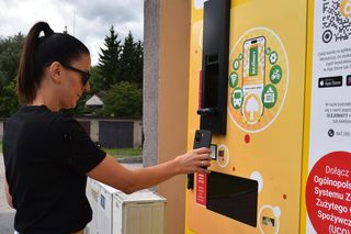 To pierwszy taki automat w woj. warmińsko-mazurskim. W jednym z miast stanął… olejomat