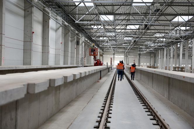 Byliśmy na placu budowy STP Karolin. Tu powstaje wielka sypialnia dla pociągów metra