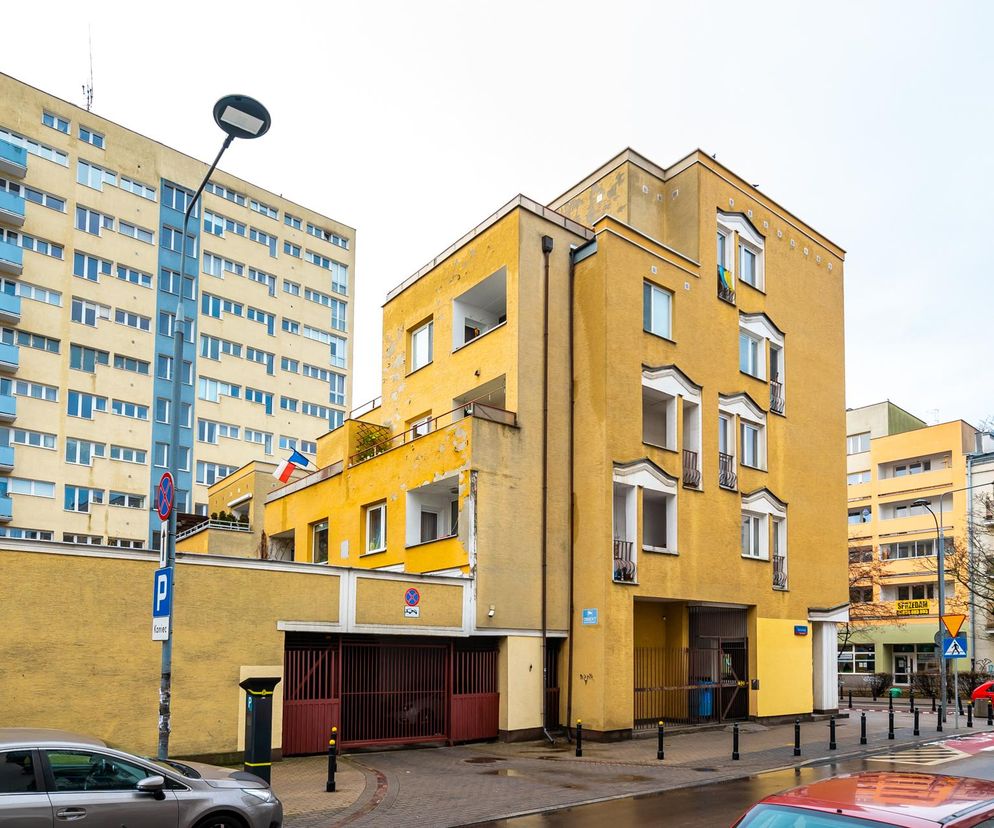 Blok na Madalińskiego 55 w Warszawie