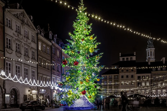 Warszawa szuka oszczędności: Zimniej w szkołach i rezygnacja ze świątecznych iluminacji?