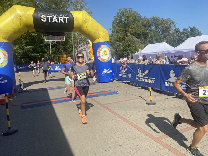 Kilometry Pomocy Michelin 2024. Sportowe emocje na plaży miejskiej w Olsztynie. Zobacz zdjęcia!