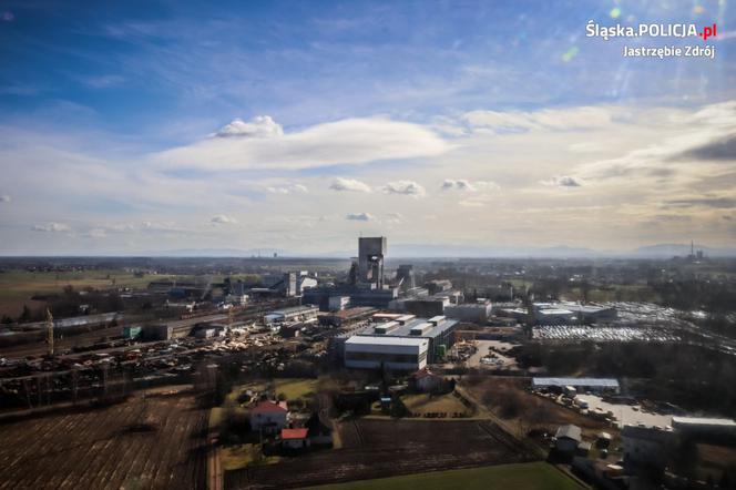 Policja używa do poszukiwań helikoptera