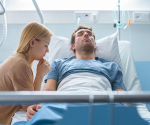 Mój mąż obudził się i nie mógł wstać z łóżka. Nagła diagnoza była strasznym ciosem