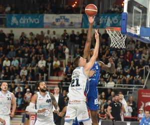 Arriva Polski Cukier Toruń - Anwil Włocławek, zdjęcia kibiców i zawodników z 4. meczu fazy play-off Orlen Basket Ligi
