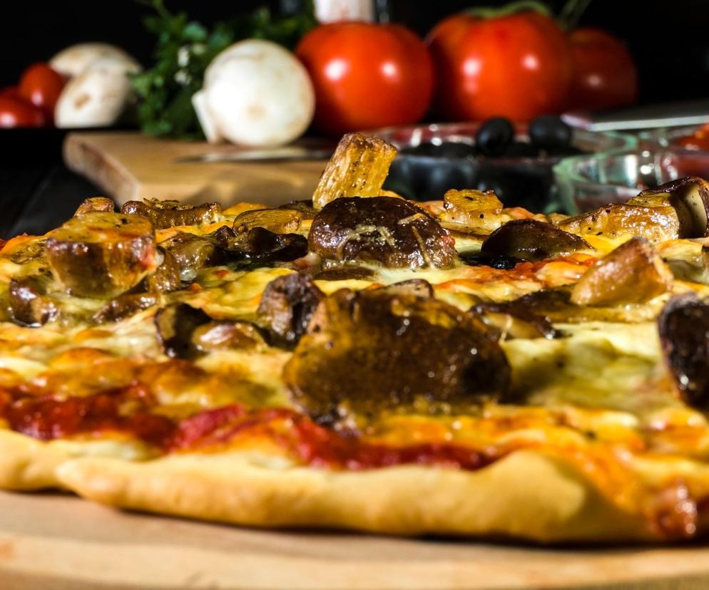 Pizza z grzybami leśnymi