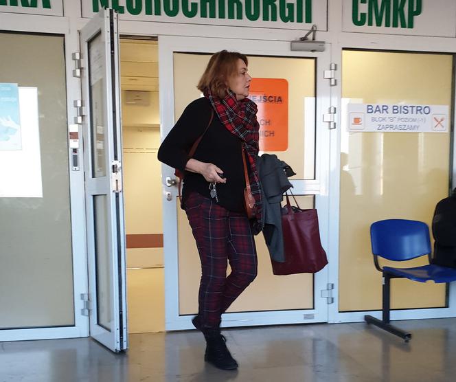 Małgorzata Ostrowska-Królikowska wychodzi ze szpitala