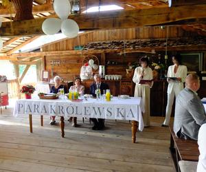 Kamienne Gody pod Janowem Lubelskim. Janina i Marian przeżyli razem 70 lat i chcą jeszcze!