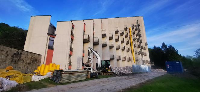 Piramida Kos w Ustroniu w remoncie - zdjęcia. Jak Sanatorium wyglądało przed remontem?