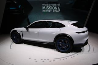 Porsche Mission E Cross Turismo