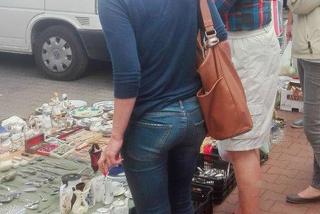 Janusz zapomniał skarpet